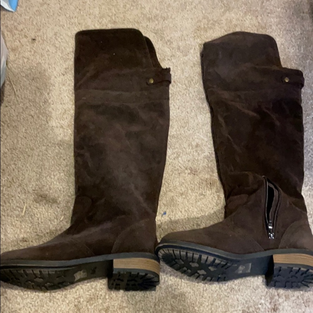 Brown boots